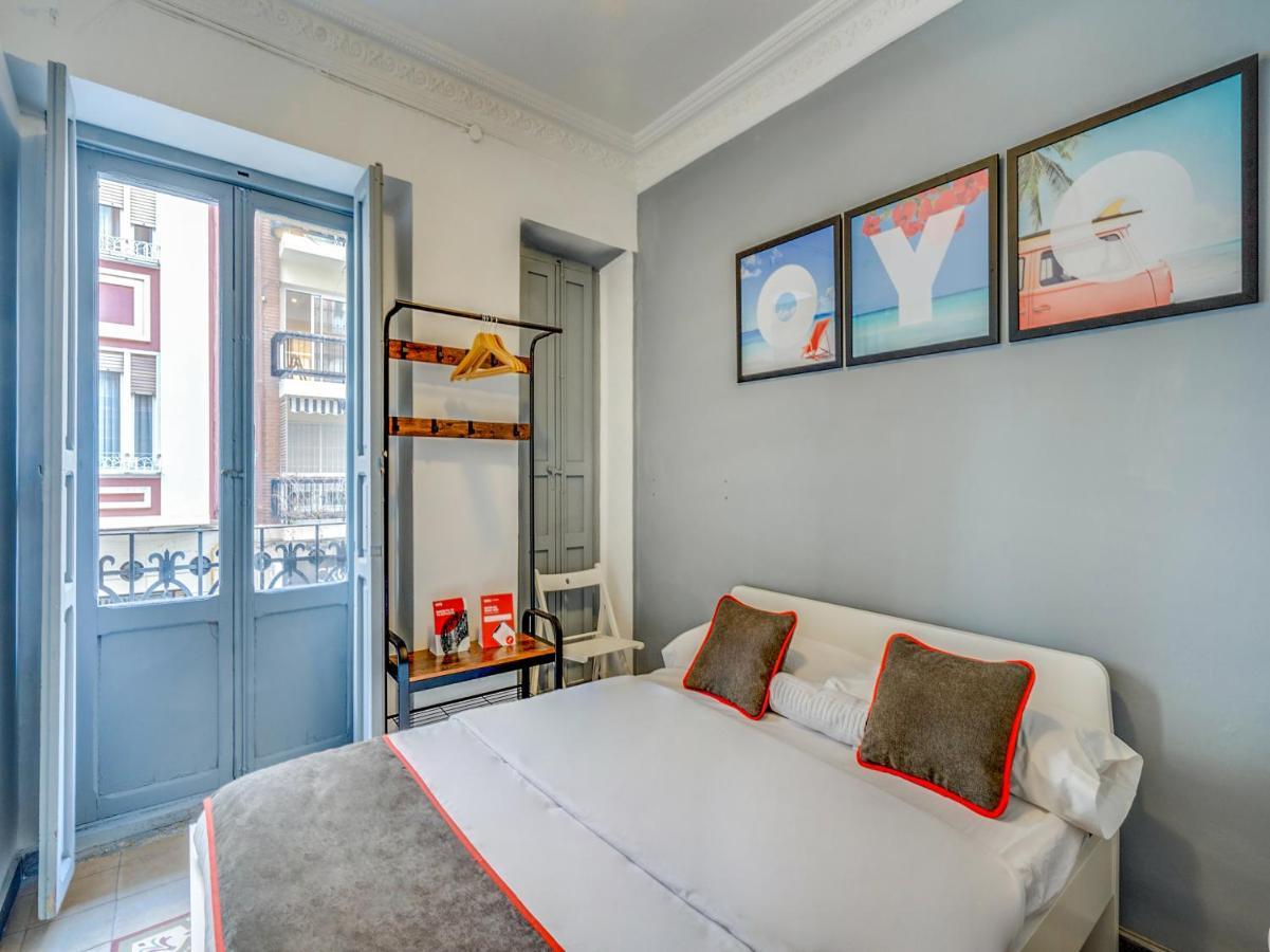 Oyo Ruzafa Guesthouse Valencia Exteriör bild