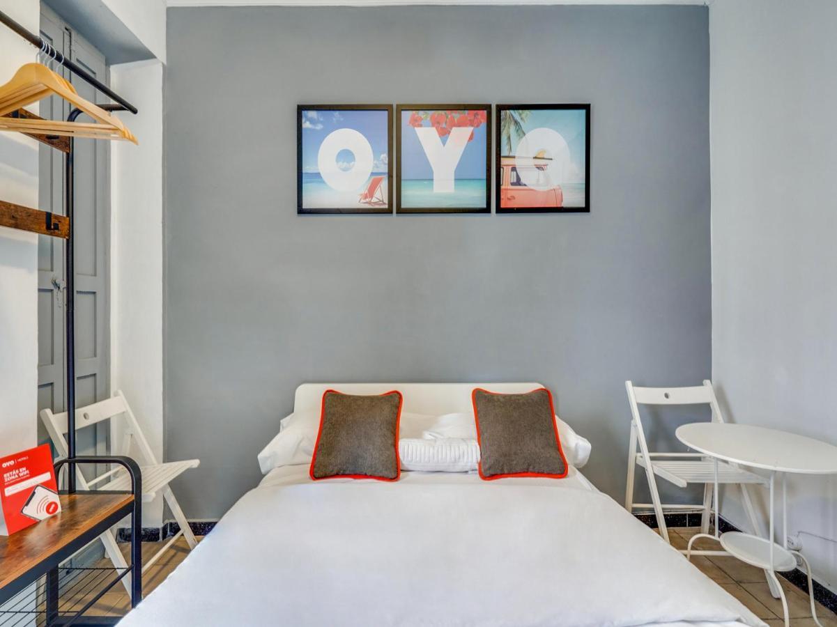 Oyo Ruzafa Guesthouse Valencia Exteriör bild