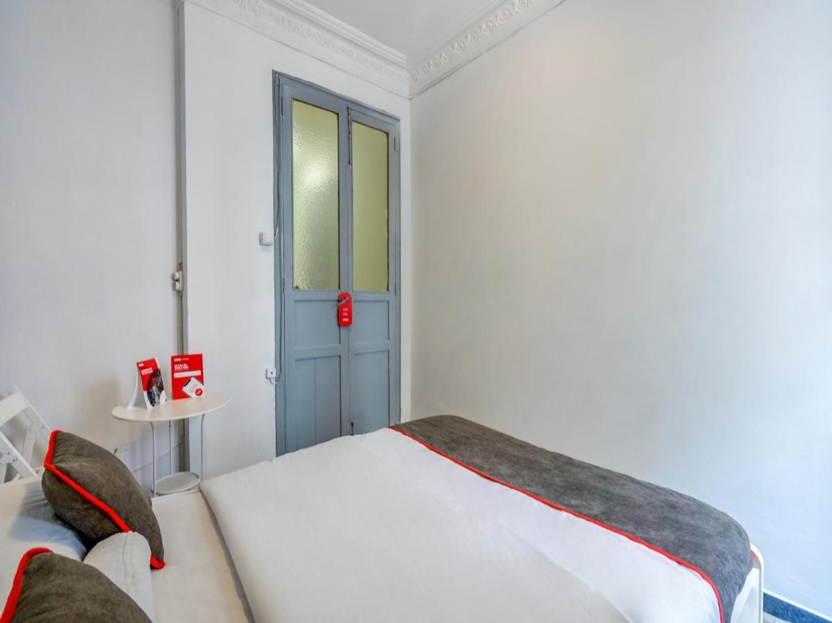 Oyo Ruzafa Guesthouse Valencia Exteriör bild