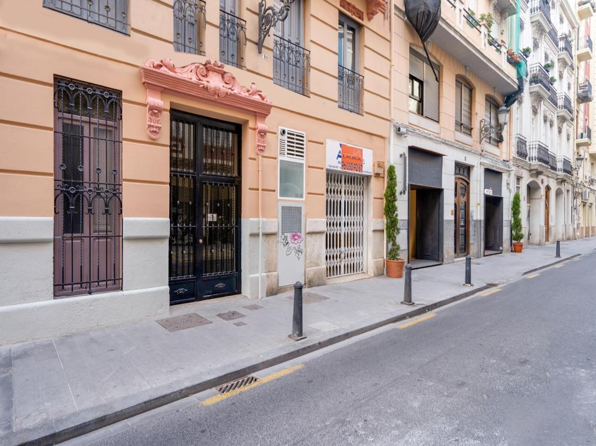 Oyo Ruzafa Guesthouse Valencia Exteriör bild