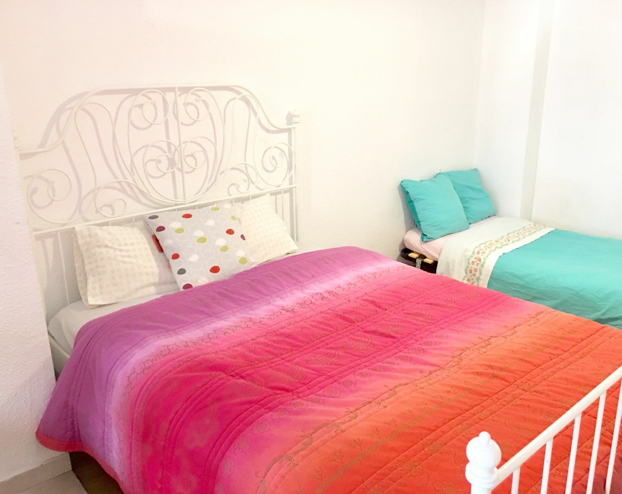 Oyo Ruzafa Guesthouse Valencia Exteriör bild
